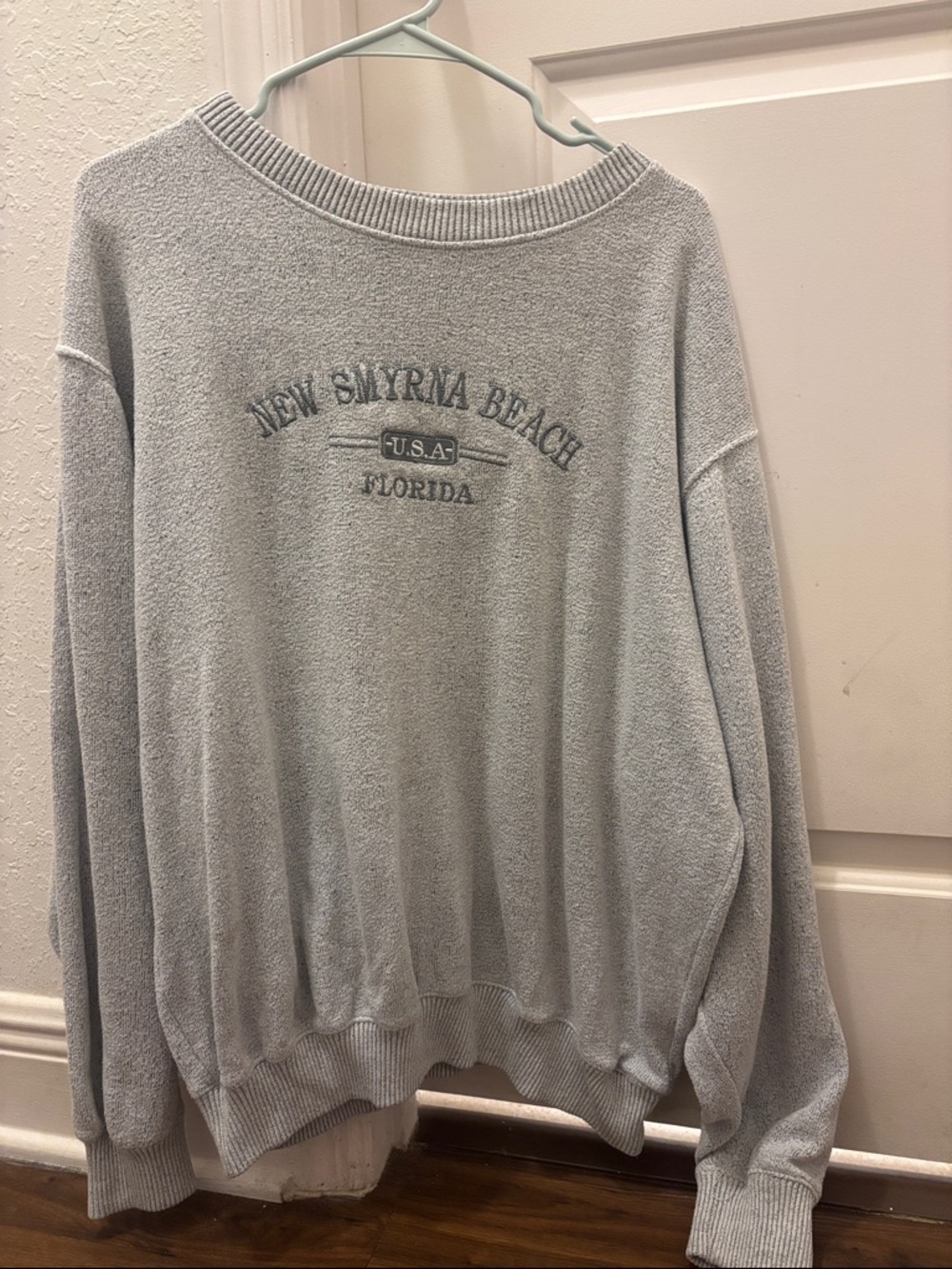 New Smyrna Beach Embroidered Sweatshirt - Light Gray